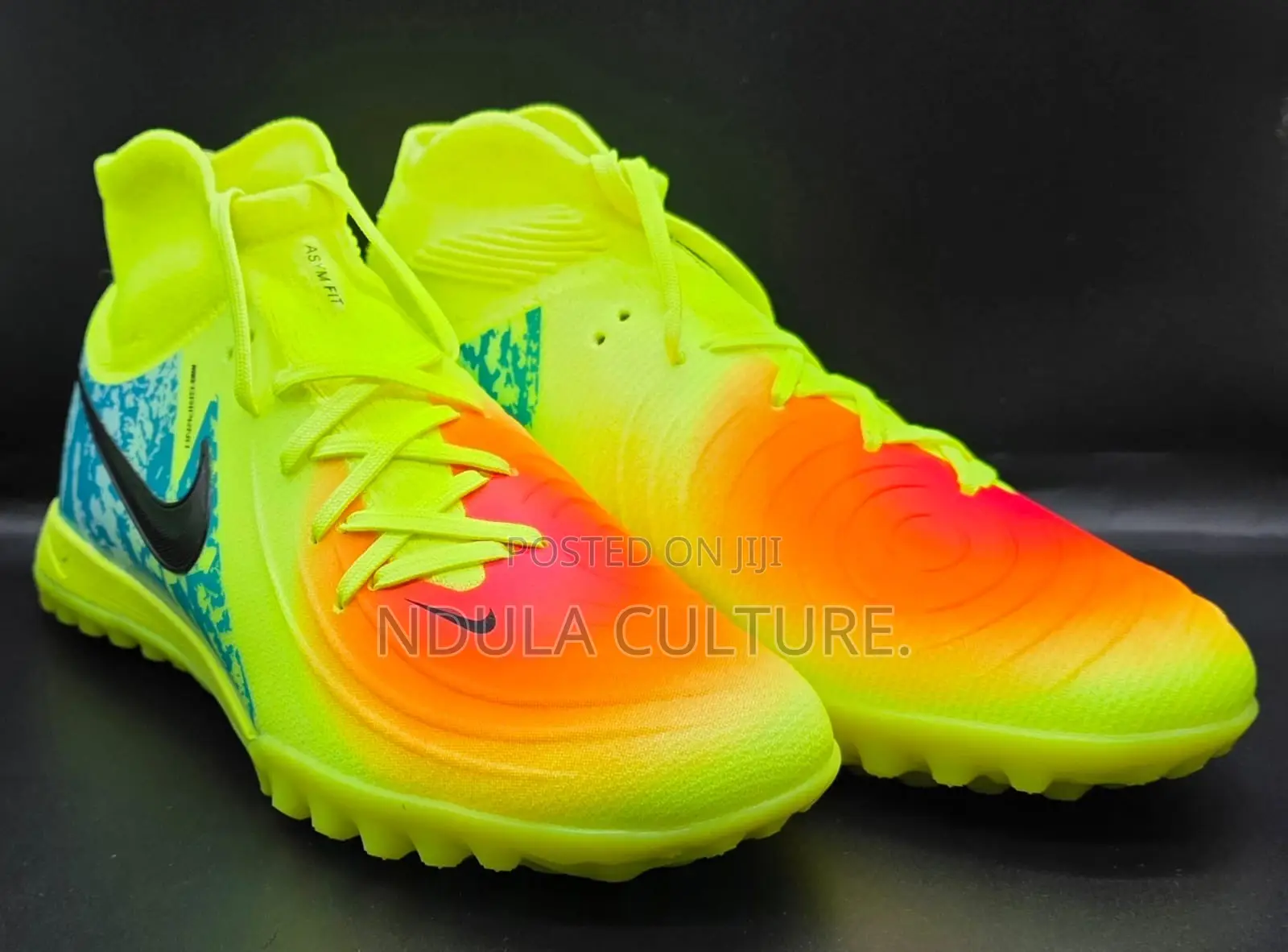 Nike Phantom Luna Academy Turf High Top Trainers