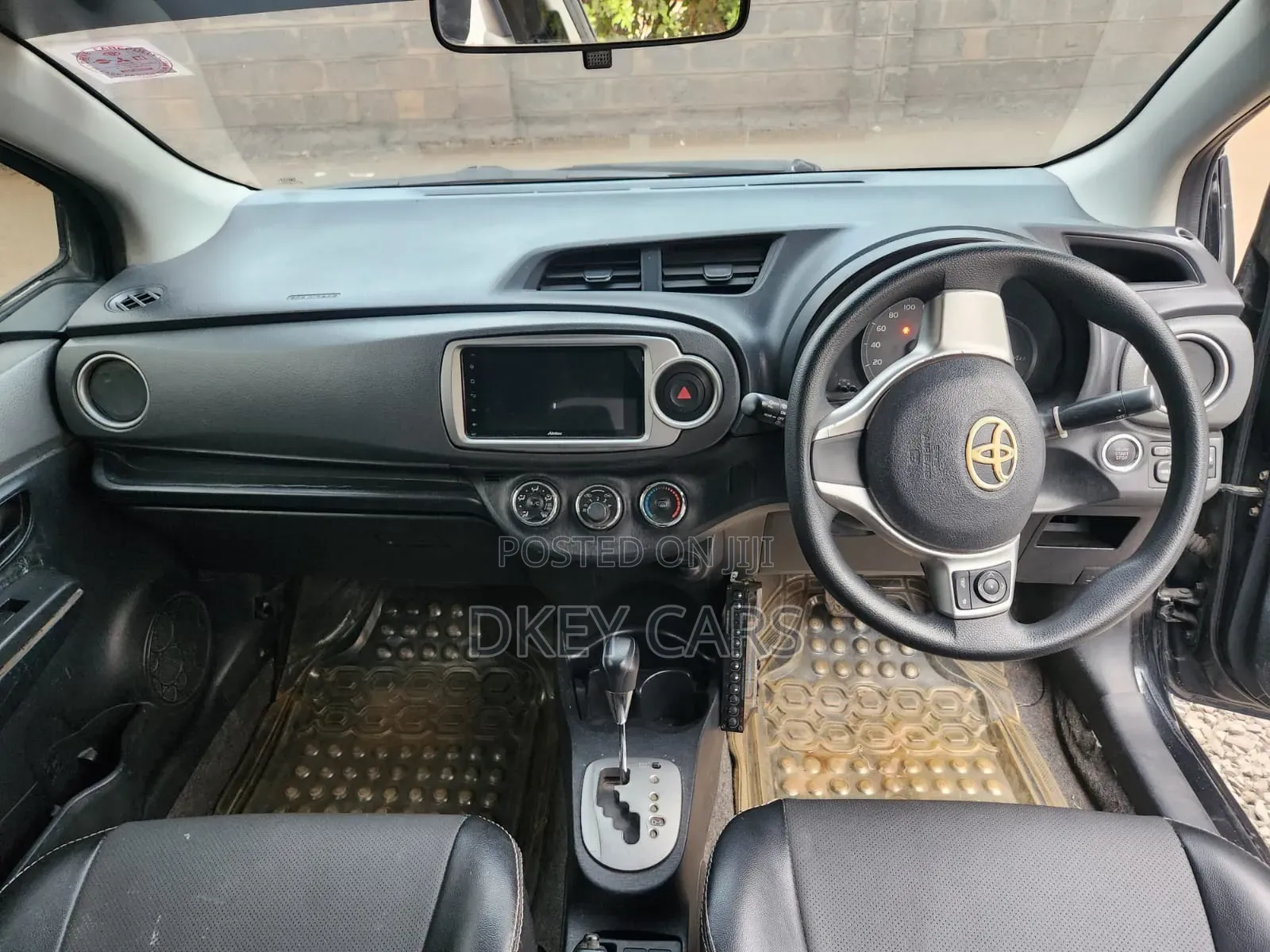 Toyota Vitz 2014 Black