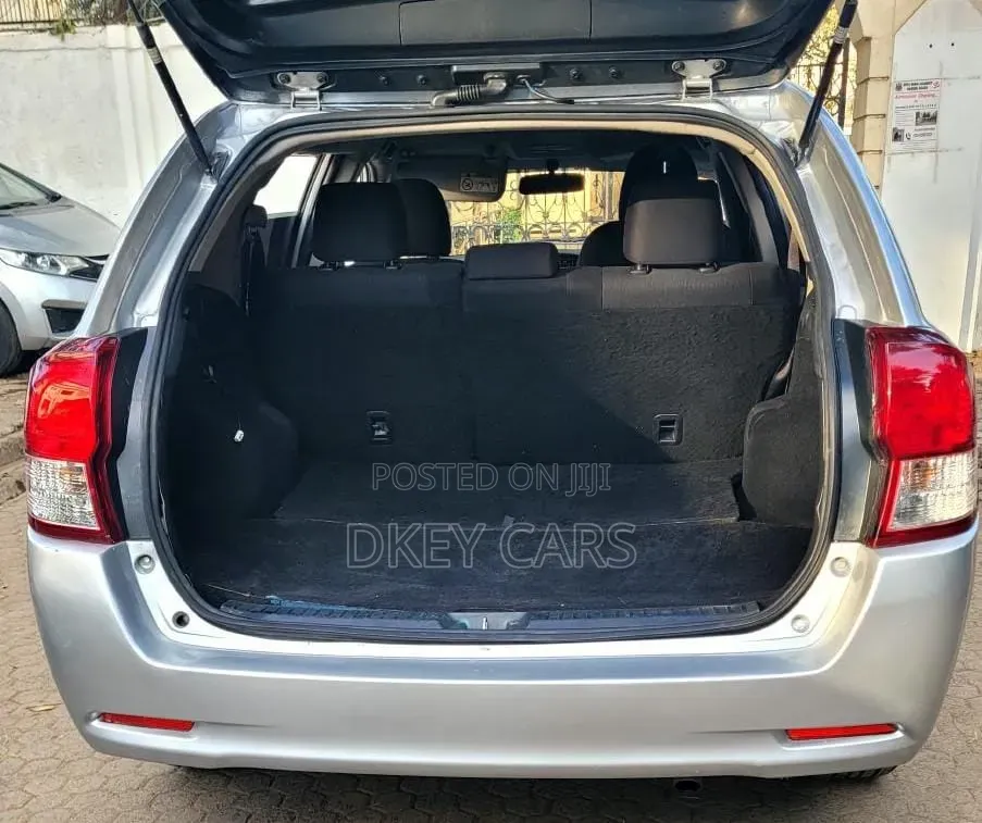 Toyota Corolla Fielder 2014 Silver