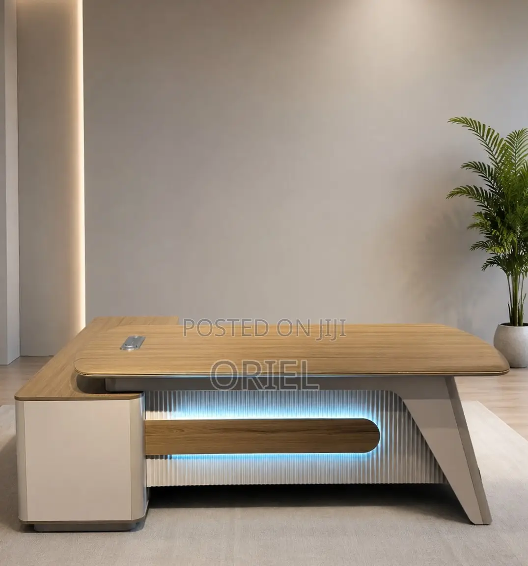 1.8 Meters Executive Boss Office Desk : C.E.O Workstation Desk