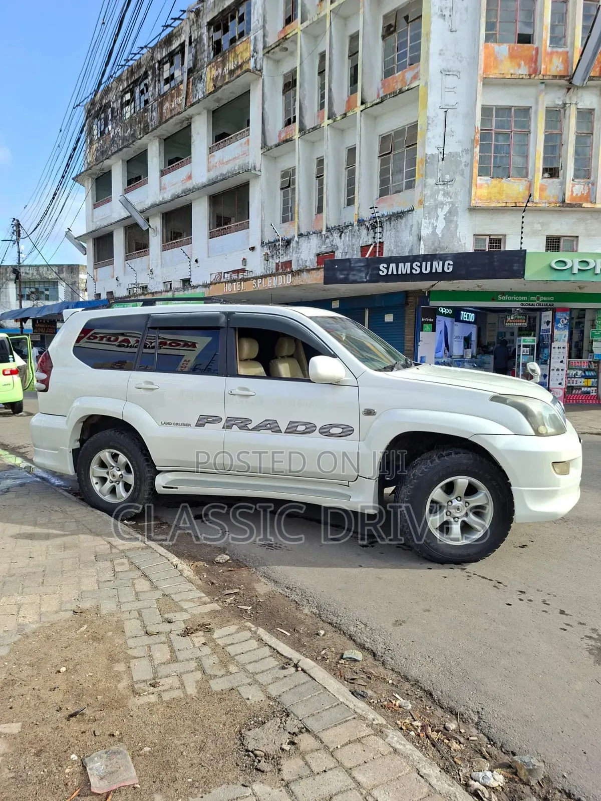 Toyota Land Cruiser Prado 2009 White