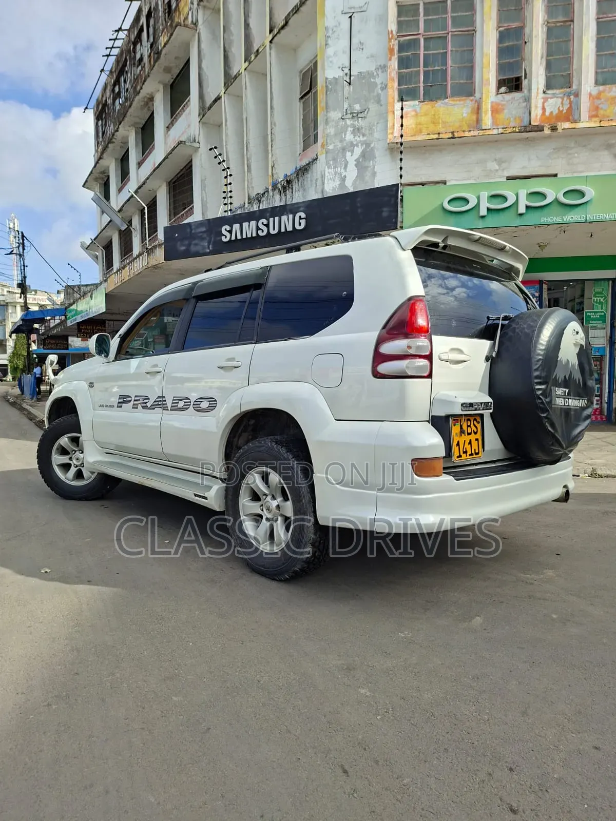Toyota Land Cruiser Prado 2009 White