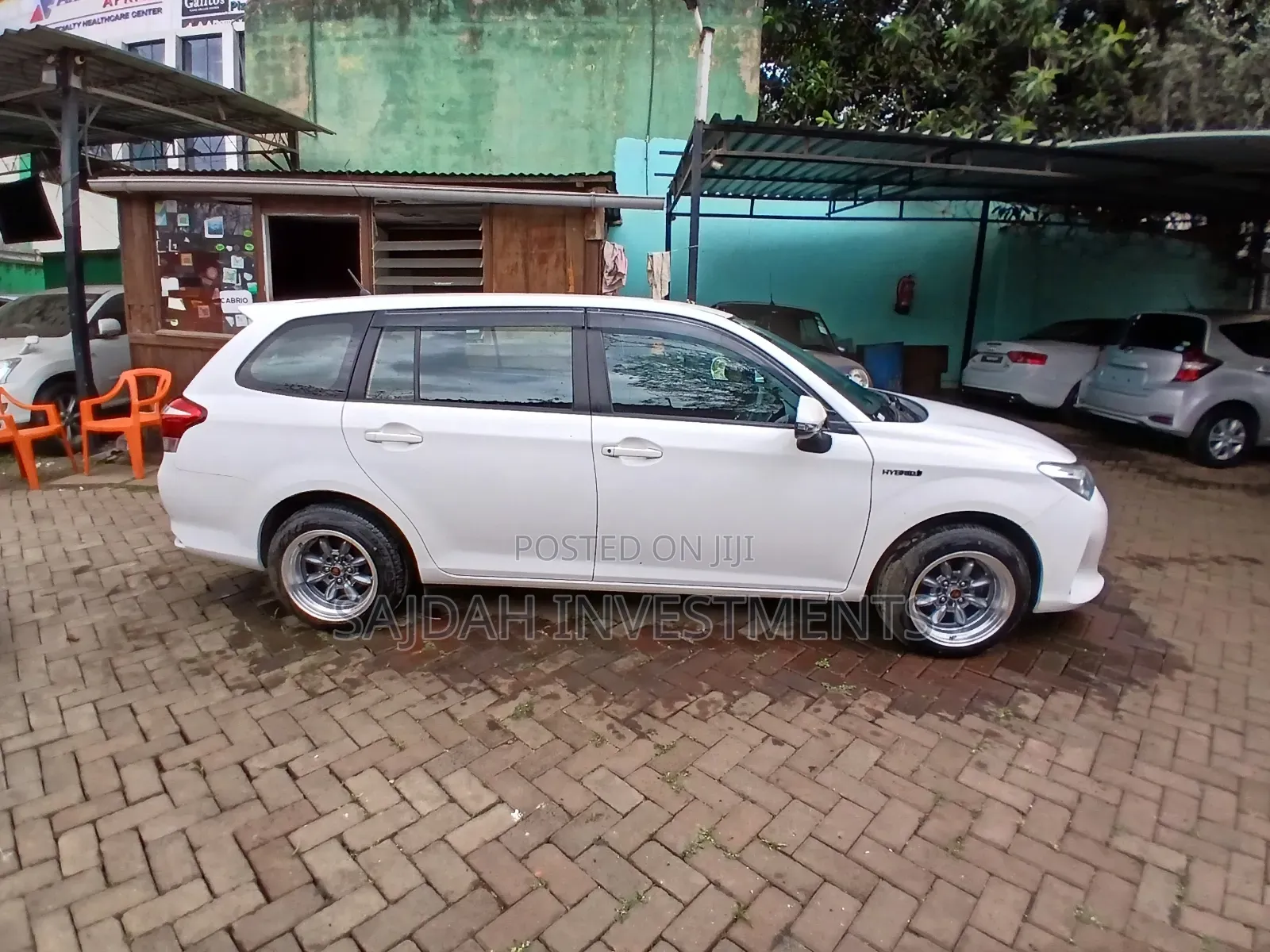 Toyota Corolla Fielder 1.5 Hybrid FWD 2019 White