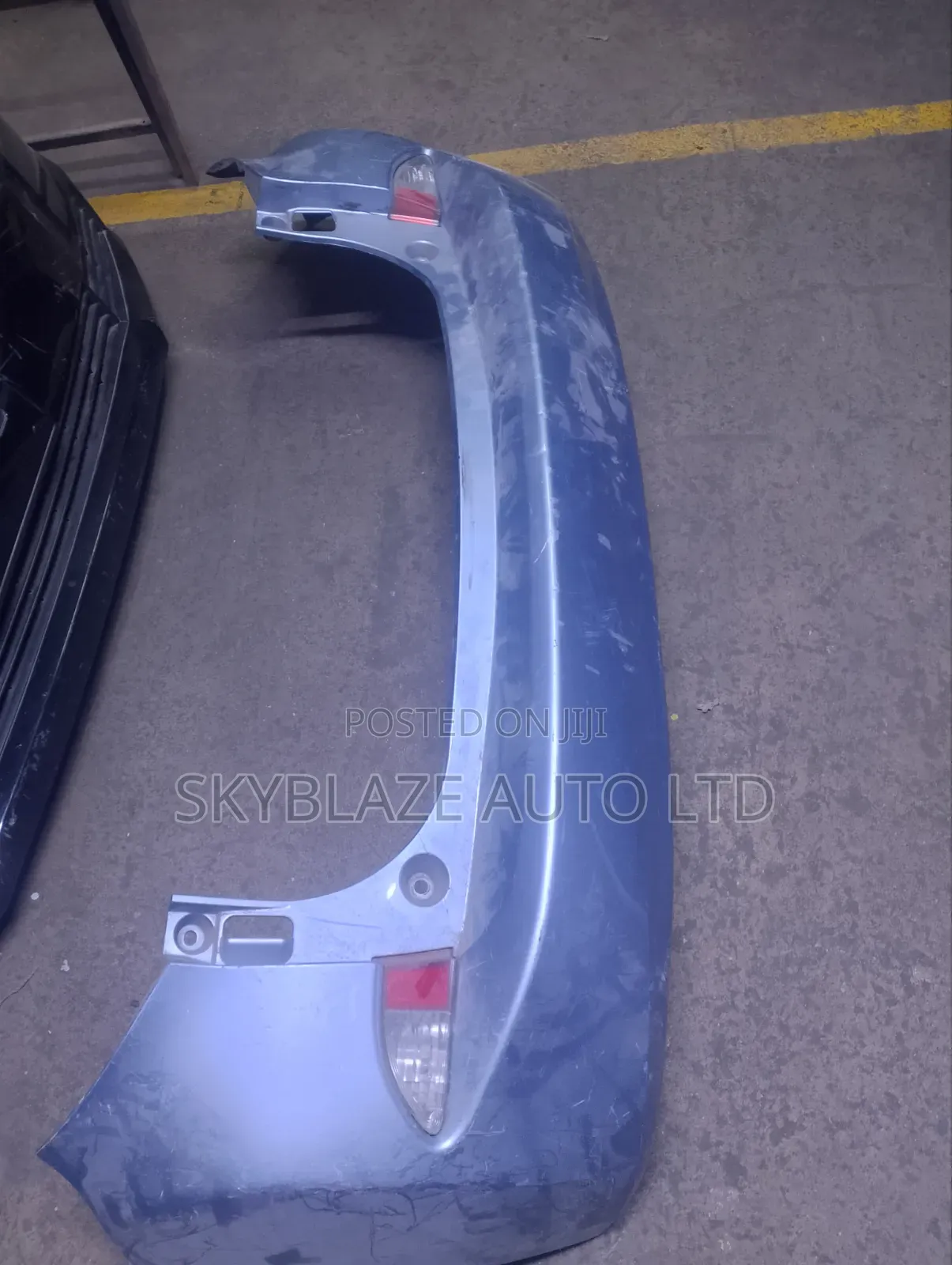 Toyota Ractis Rear Bumper