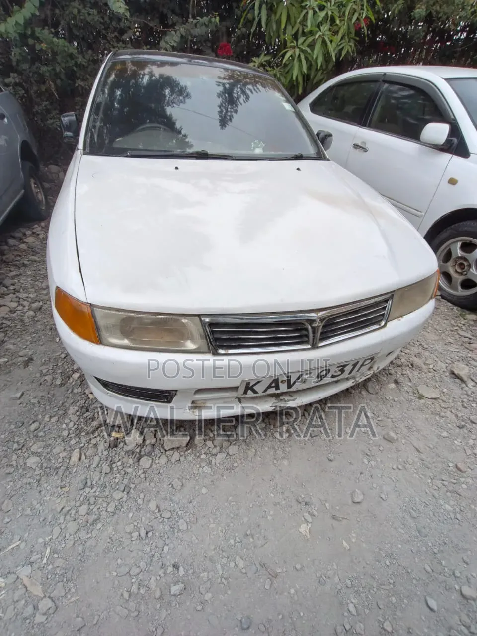 Mitsubishi Lancer 1999 White