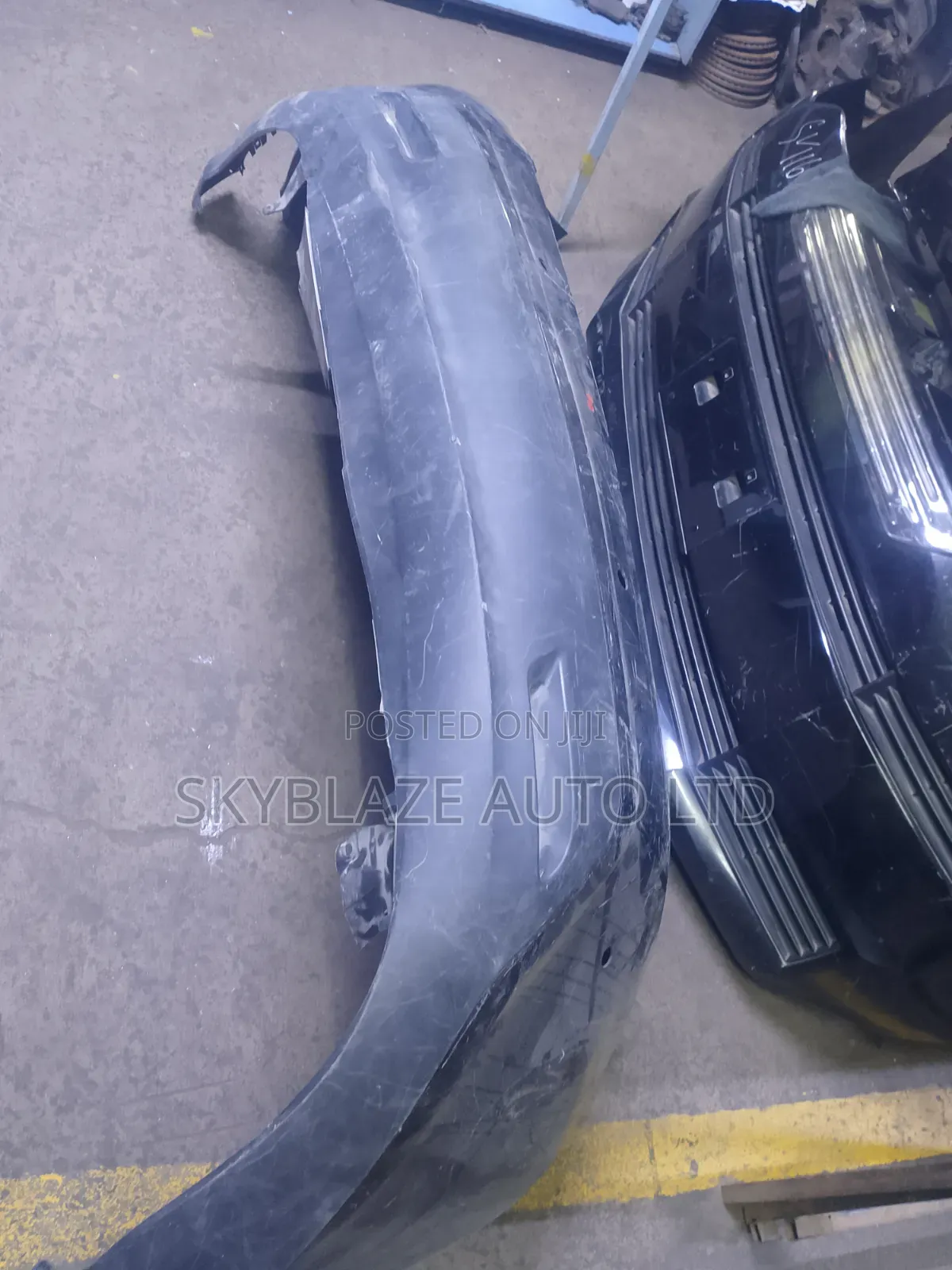 Toyota Harrier Rear Bumper