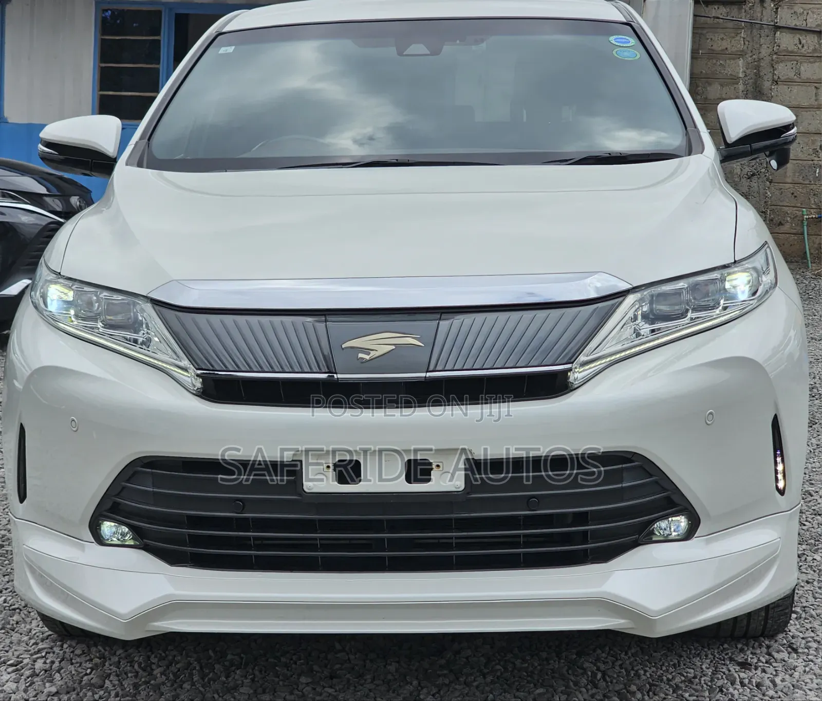 Toyota Harrier 2.5 Hybrid 4WD 2019 White