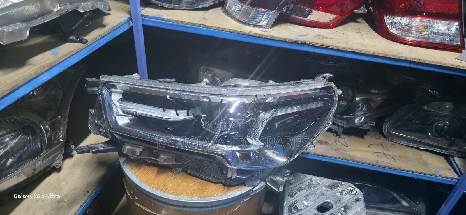 Toyota Hilux Revo Headlight Xenon 2018