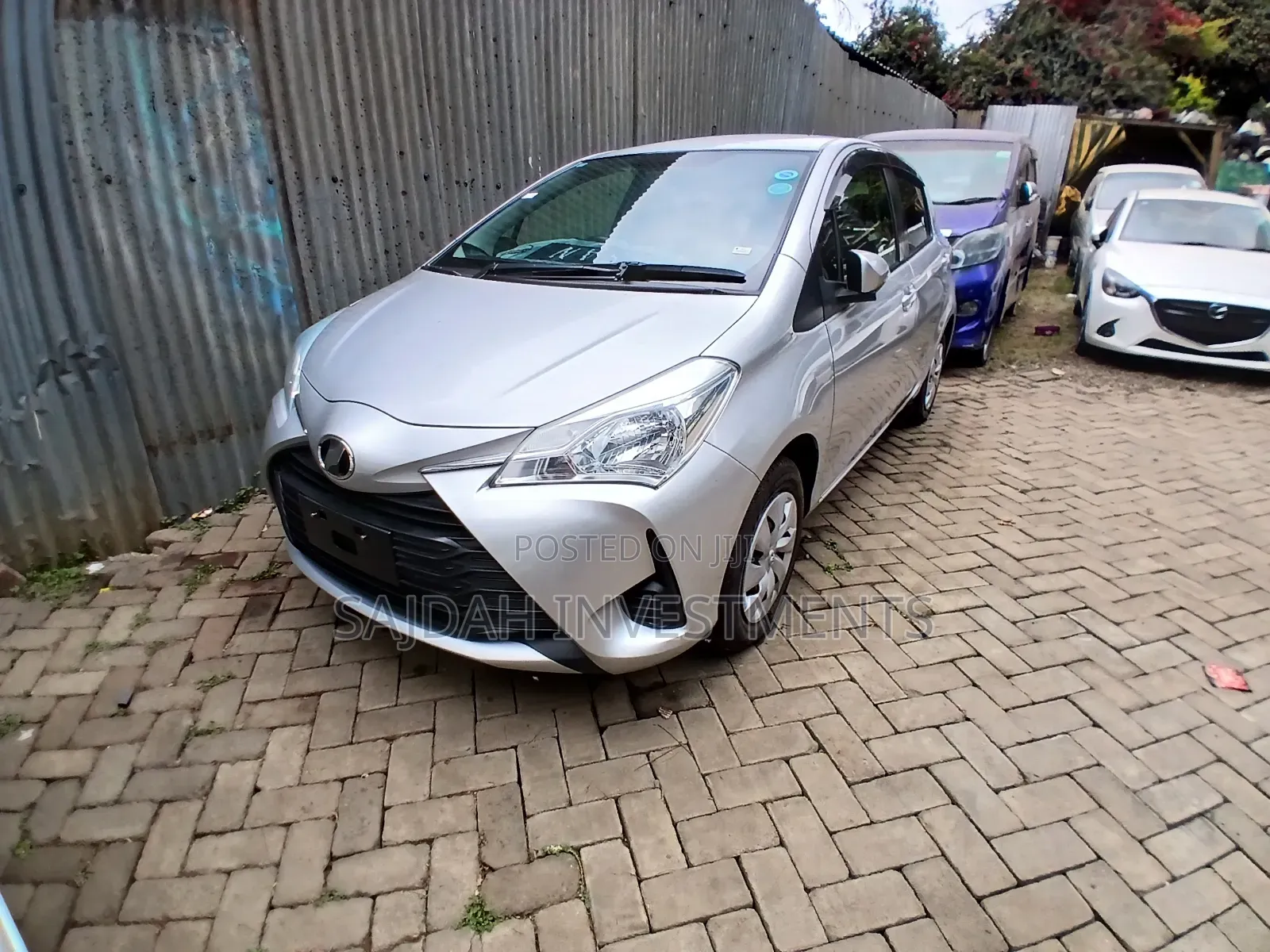 Toyota Vitz 1.0 FWD 5dr 2019 Silver