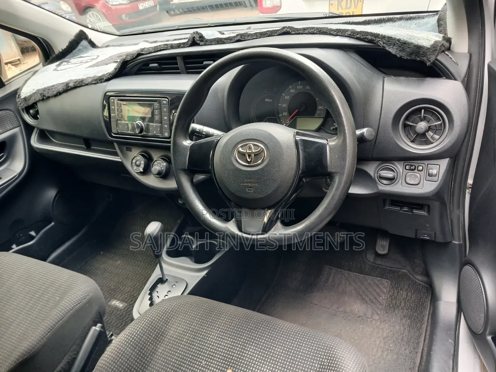 Toyota Vitz 1.0 FWD 5dr 2019 Silver