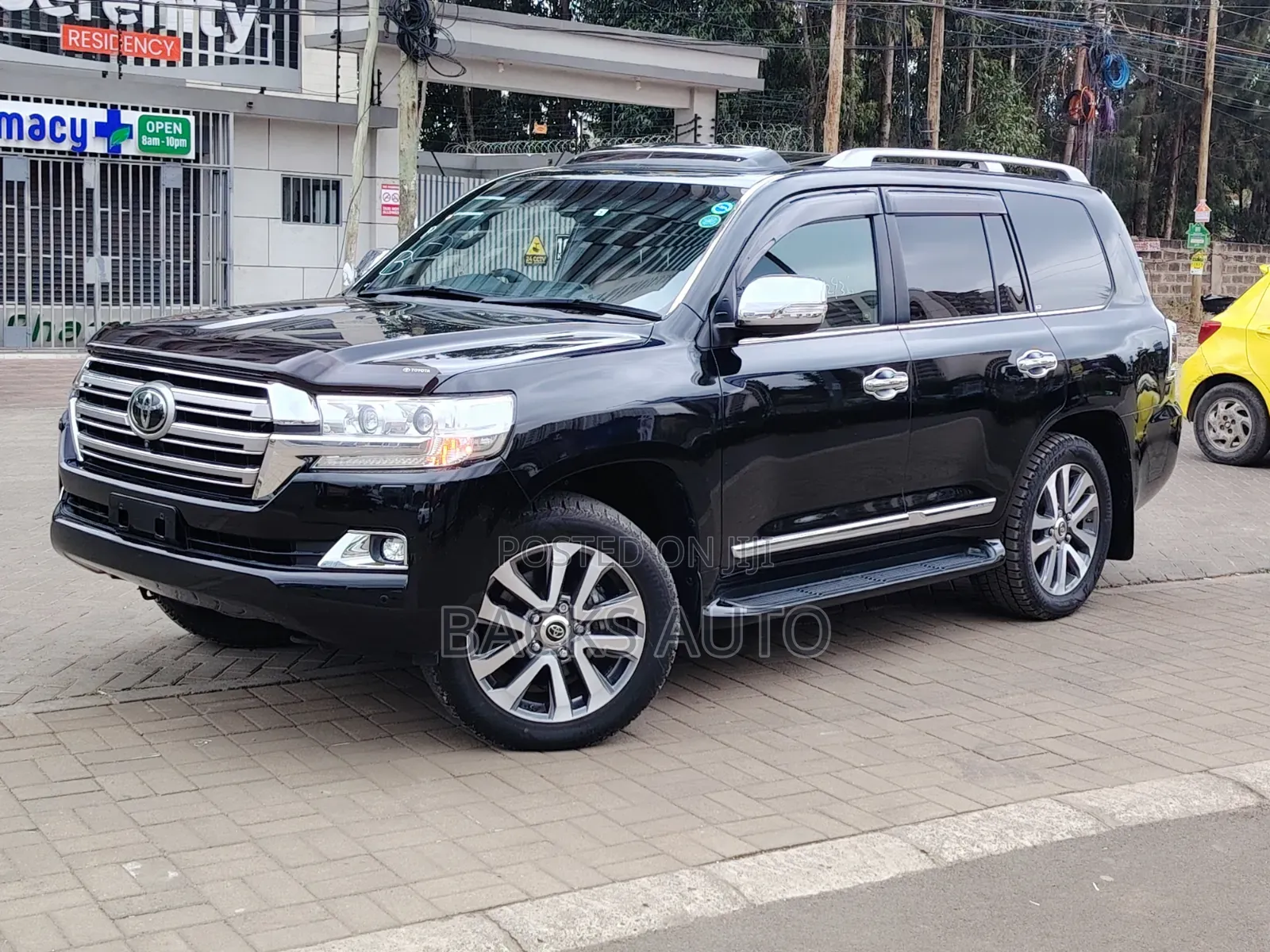 Toyota Land Cruiser 4.6 V8 ZX 2019 Black