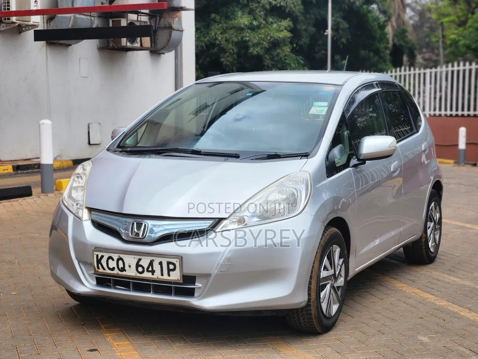 Honda Fit 2012 Silver