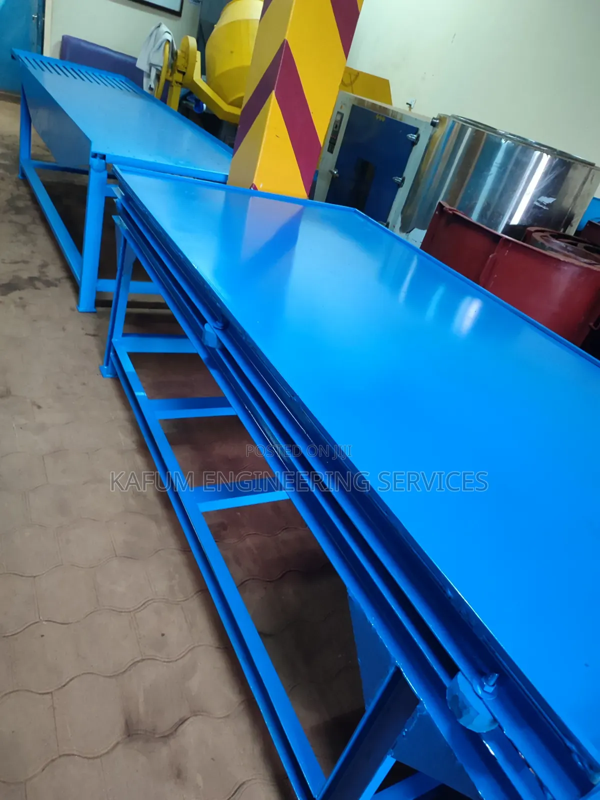 Vibrating Table Machine(For Precast Products)