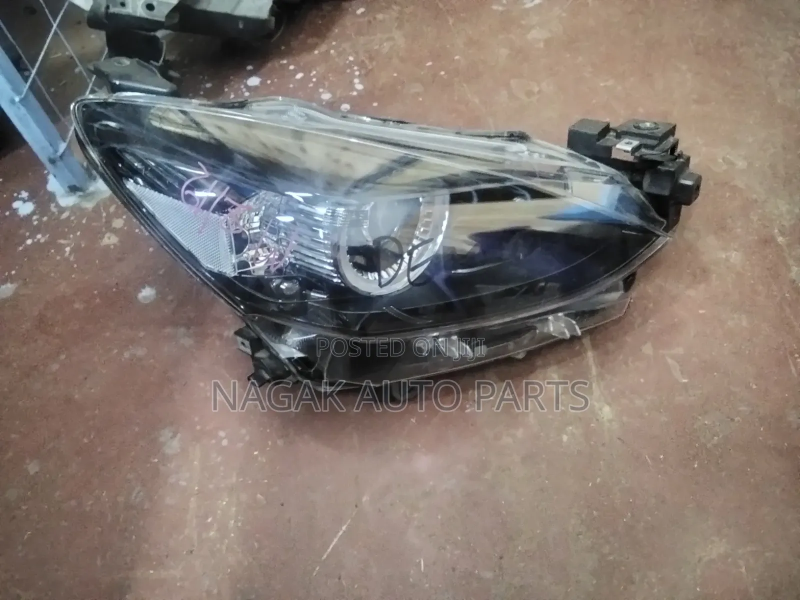 Demio 2018 Headlight Xenon