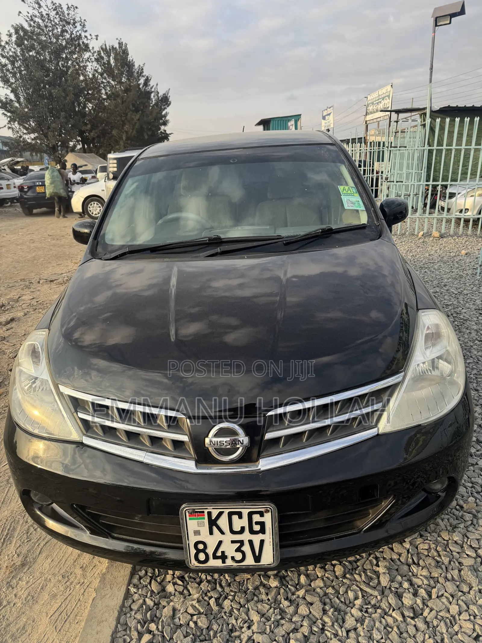 Nissan Tiida 2010 Black