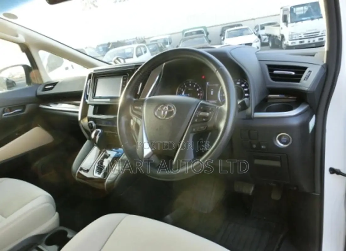 Toyota Vellfire 2.5 Z 2018 White
