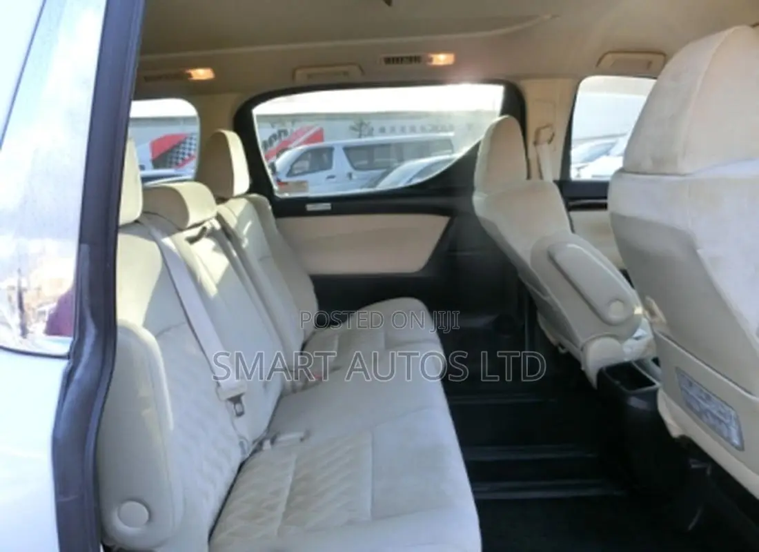 Toyota Vellfire 2.5 Z 2018 White