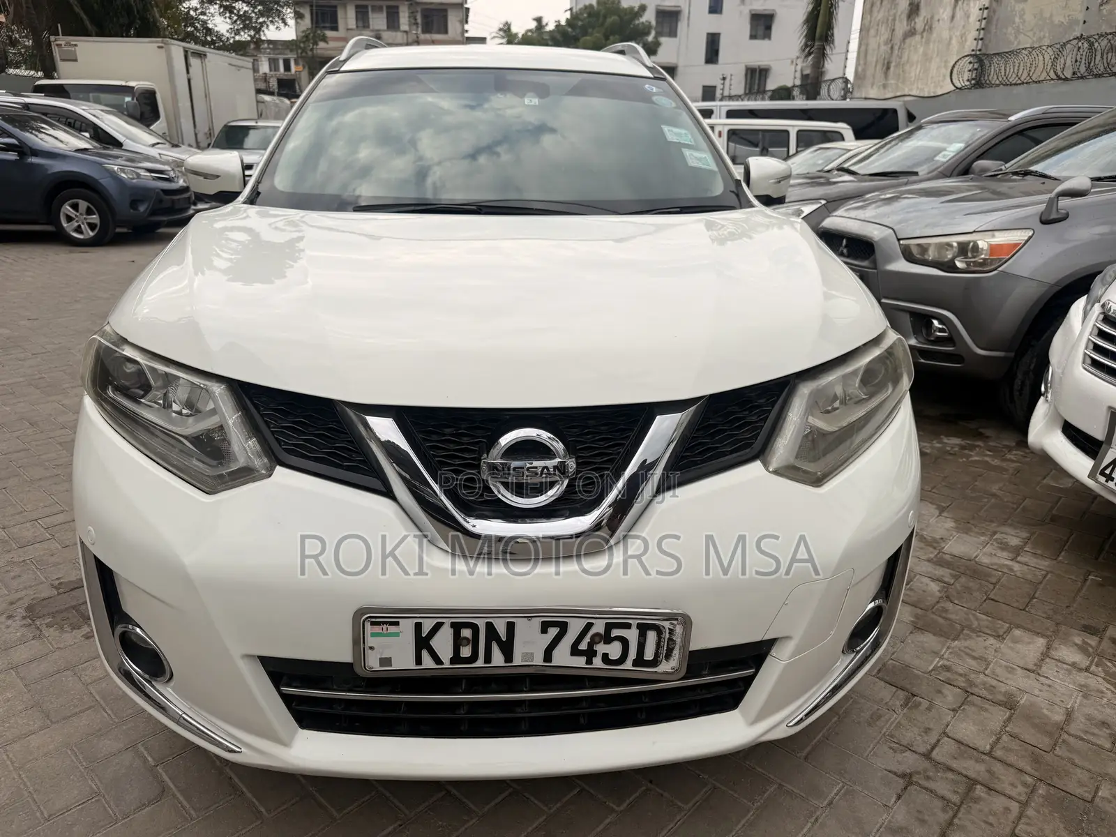 Nissan X-Trail 2016 White