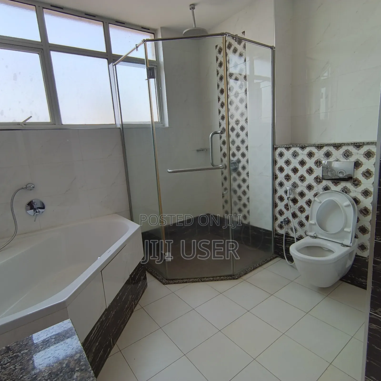 4bdrm Penthouse in Parklands for rent