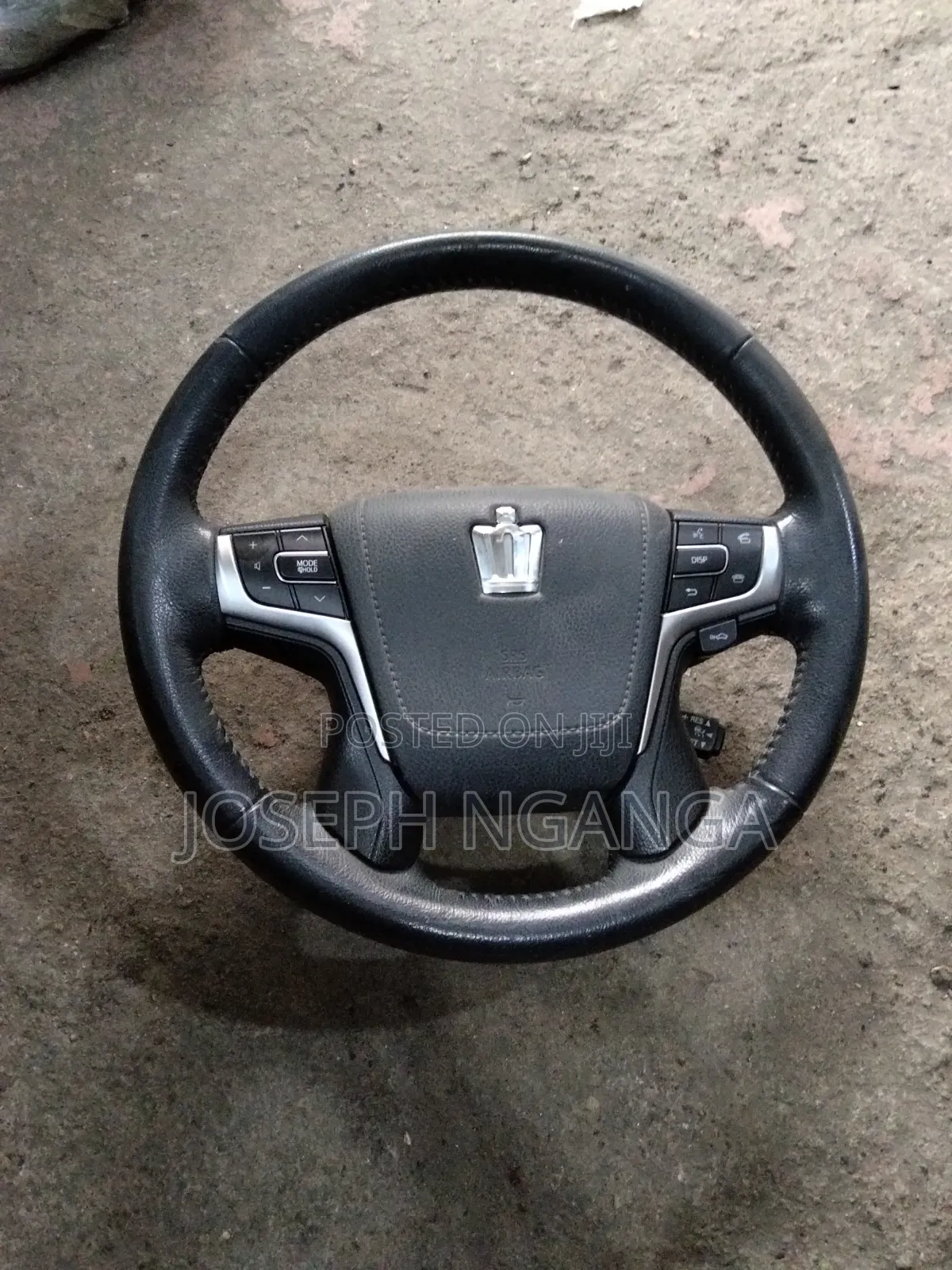 Toyota Crown 2015 Model Steering Wheel