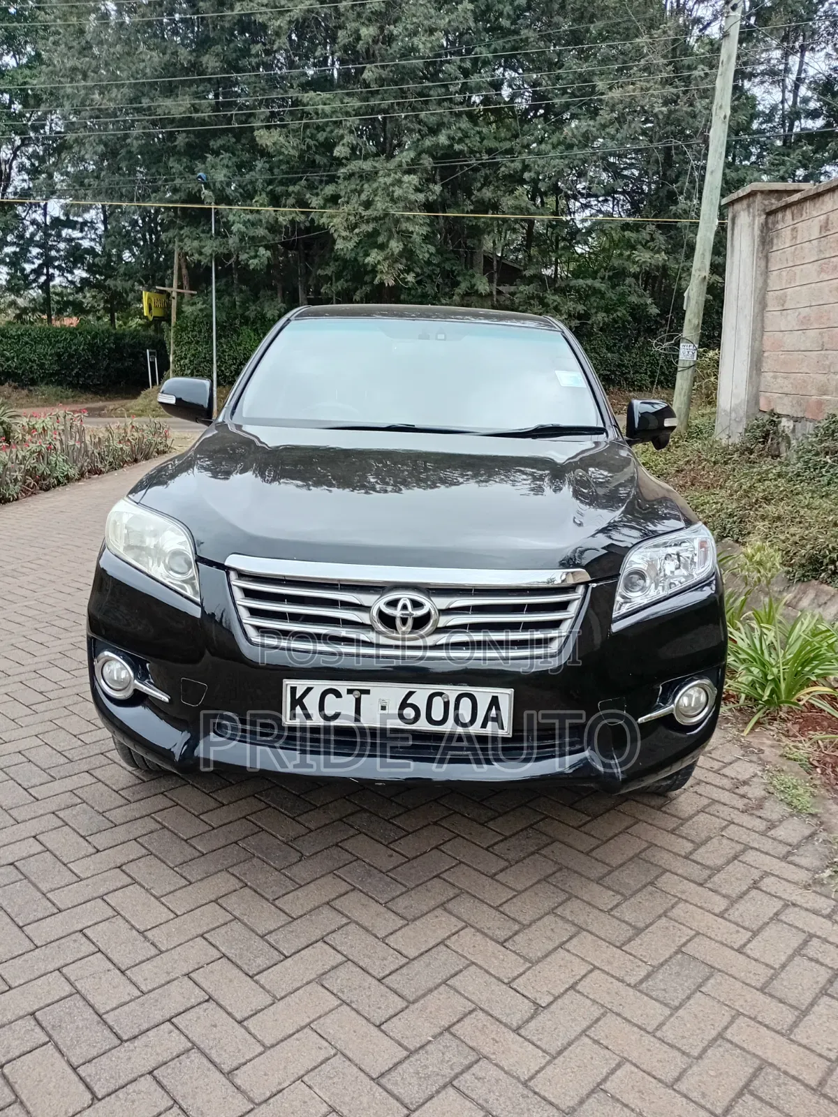 Toyota Vanguard 2011 Black