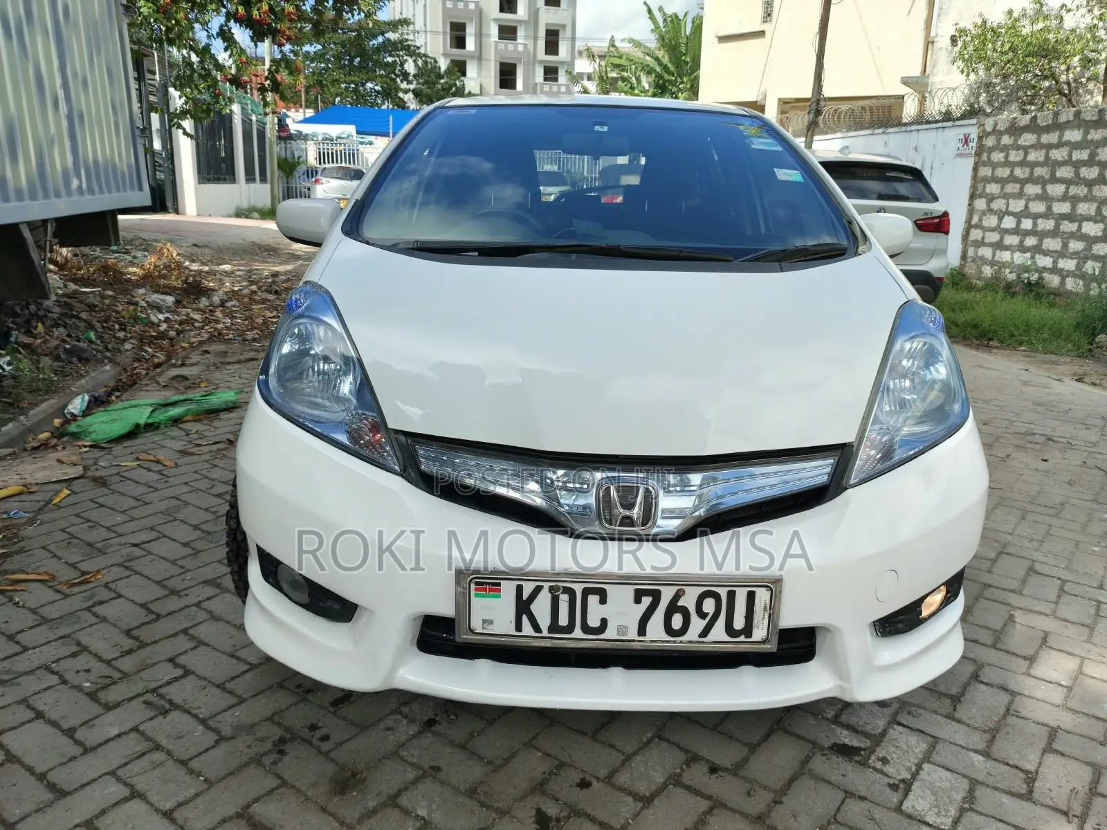 Honda Fit Shuttle 2014 White