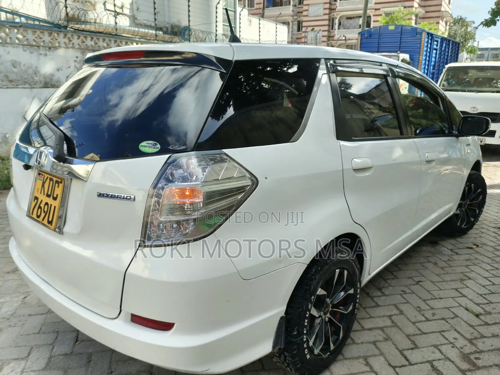 Honda Fit Shuttle 2014 White