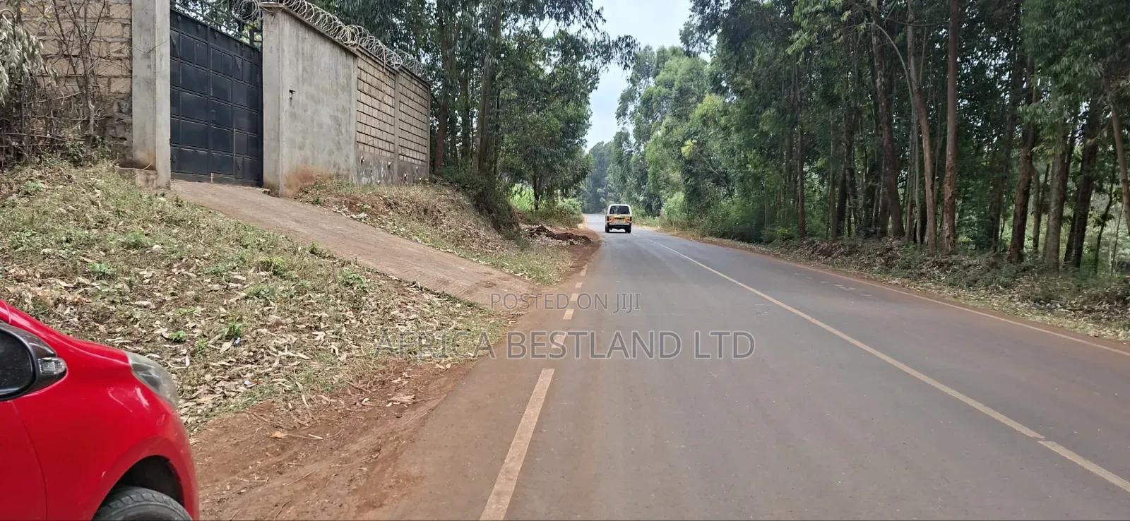 50×100 Plot for Sale – Kamuguga, Next to Zambezi