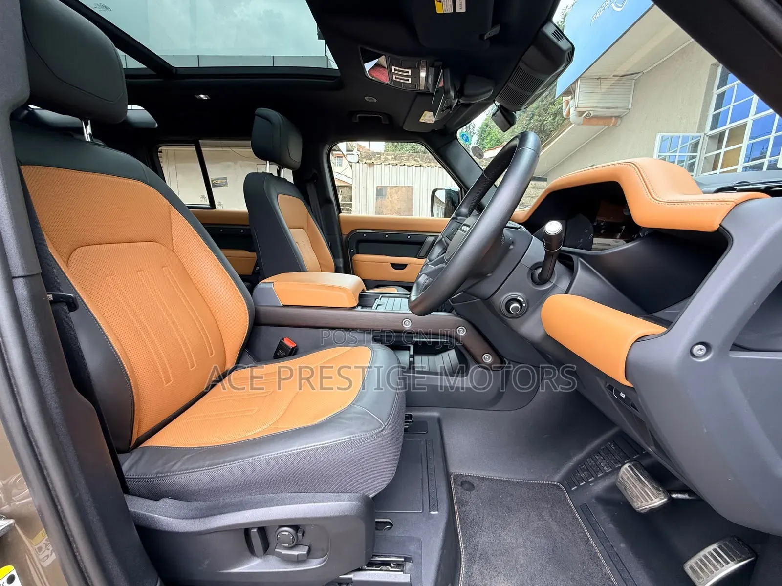 Land Rover Defender 2022 Gold