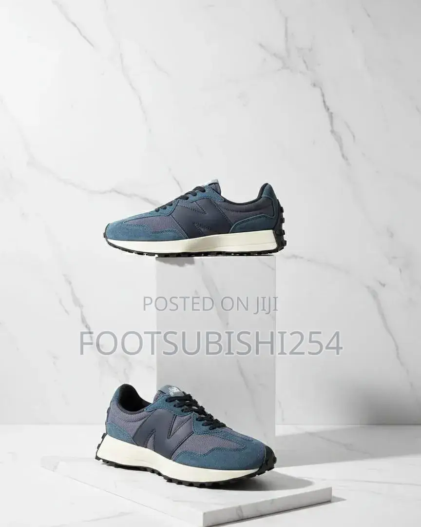 New Balance 327