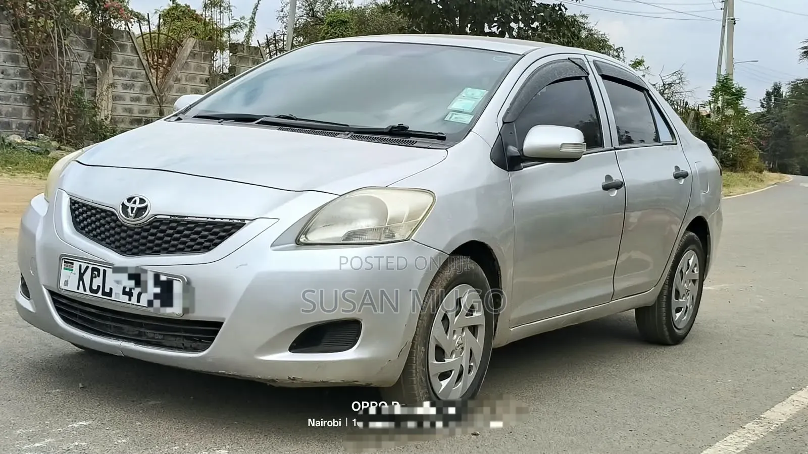 Toyota Belta 2011 Silver