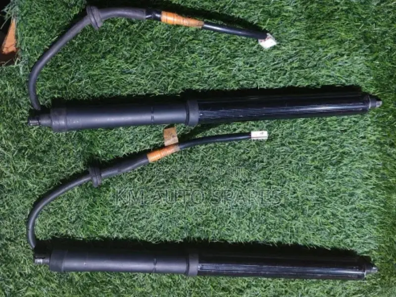 Toyota Fortuner Boot Shocks (New Model)