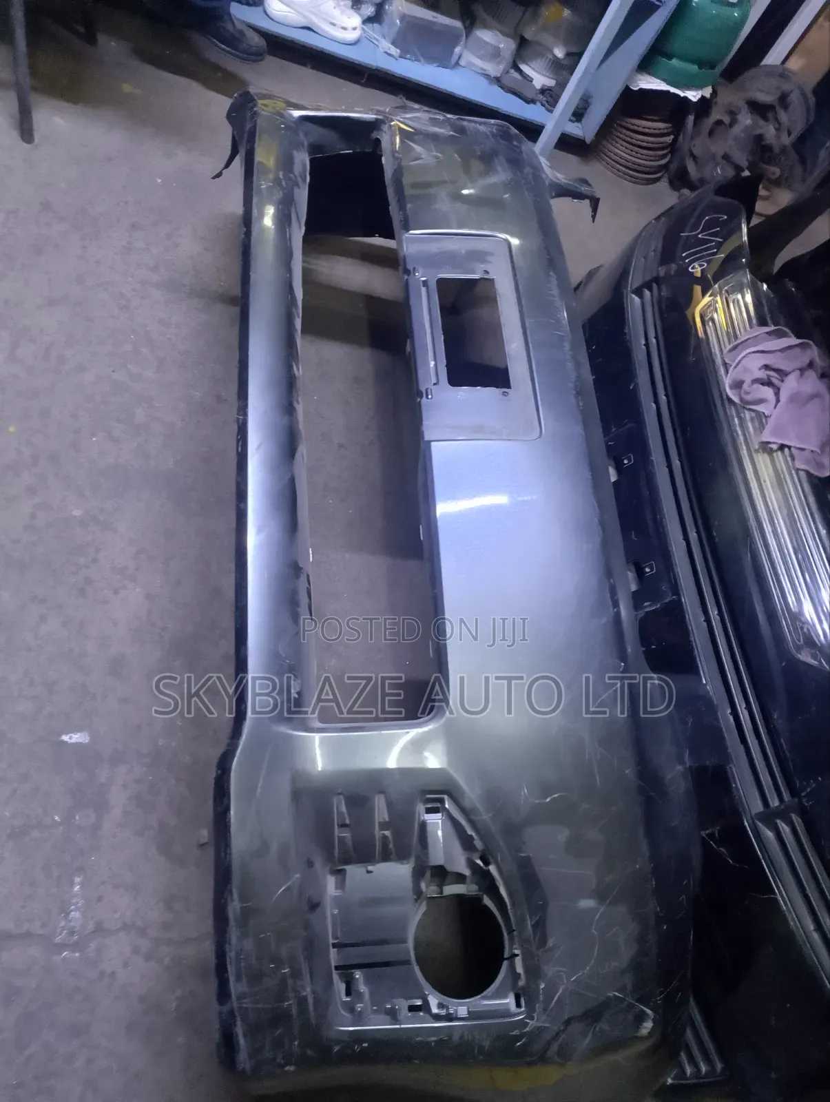 Toyota Voxy Front Bumper