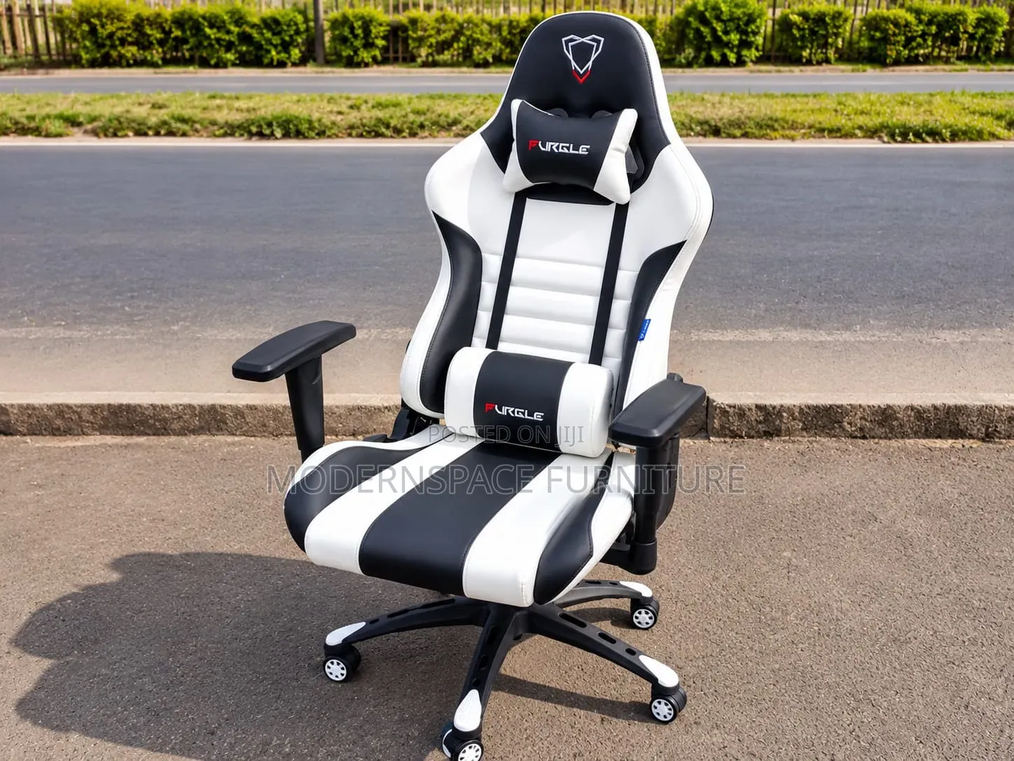 Gamers Equipment_Premium Gaming Chairs