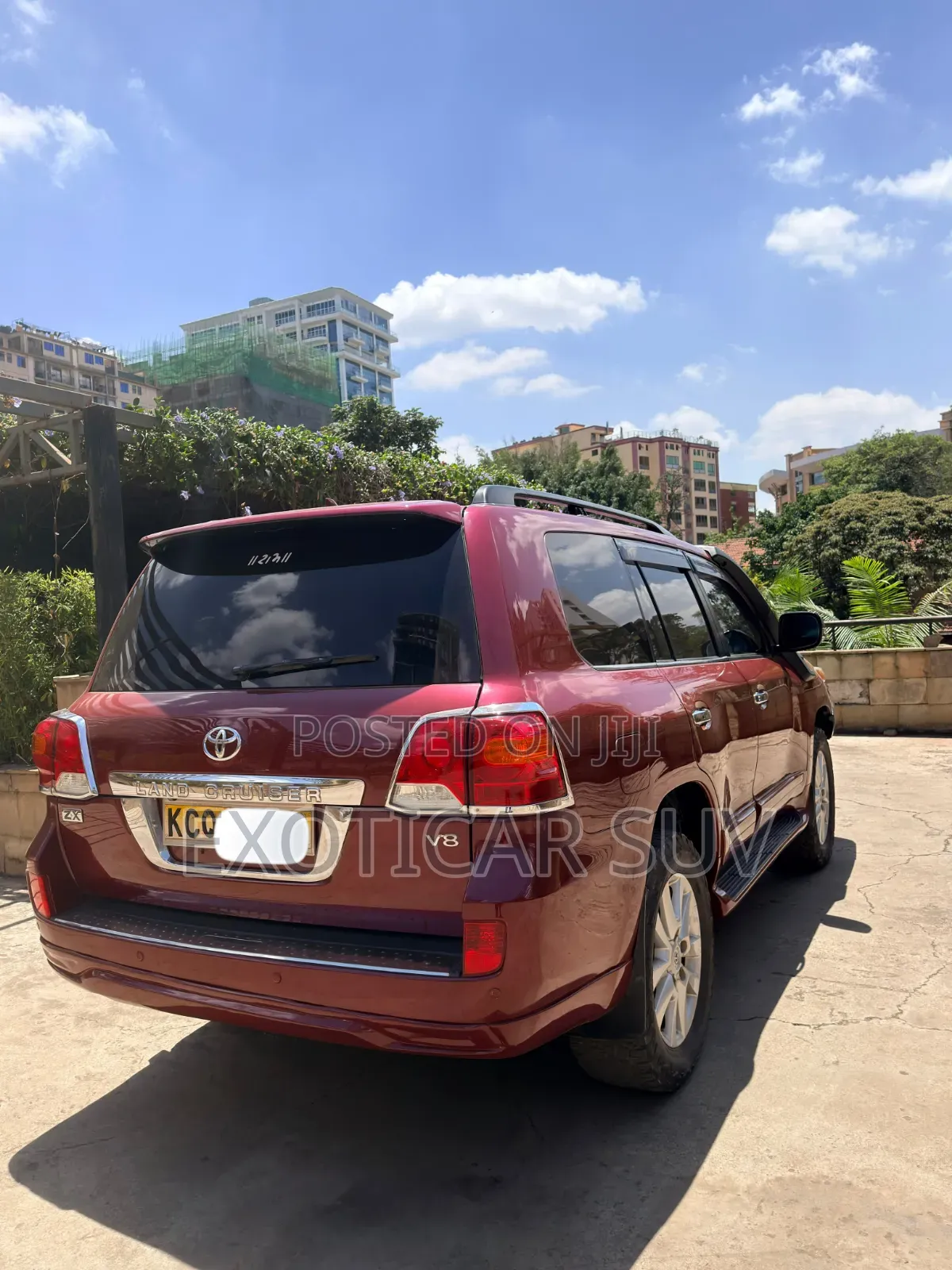 Toyota Land Cruiser 4.6 V8 ZX 2013 Red