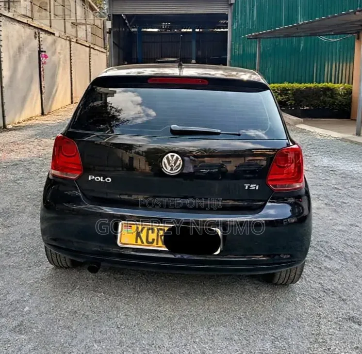 Volkswagen Polo 2011 Black