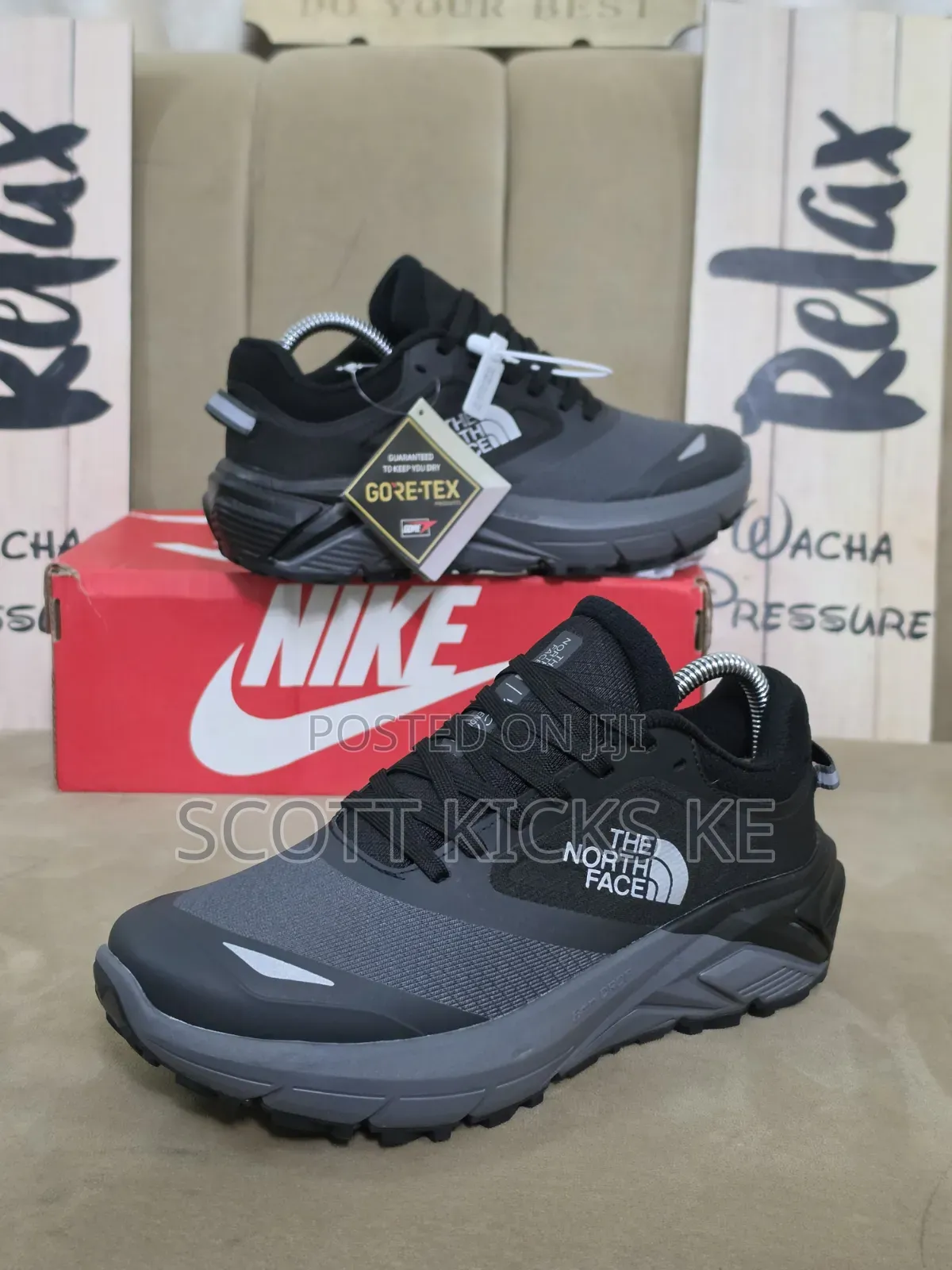 North Face Vectiv Fastpack Sneakers
