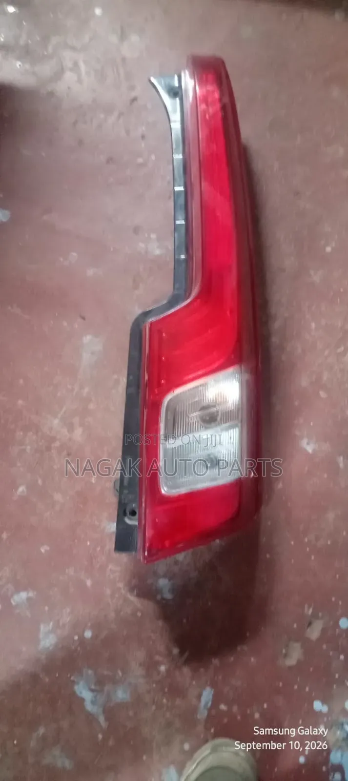 Daihatsu Move 2015 Taillight