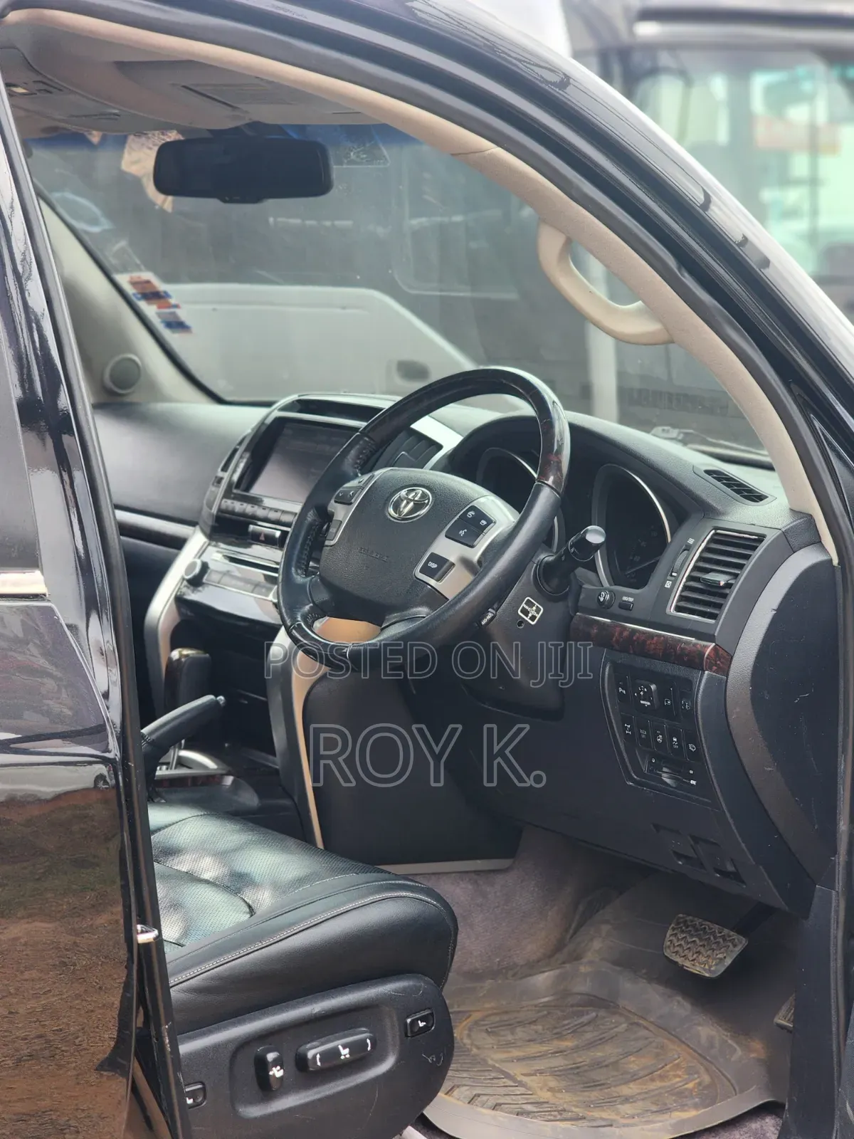 Toyota Land Cruiser 4.6 V8 ZX 2012 Black