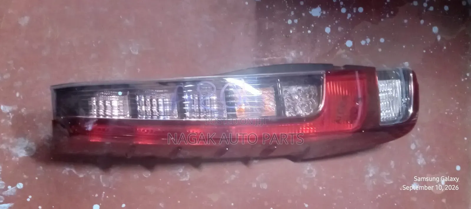 Toyota Noah 2015 Taillight