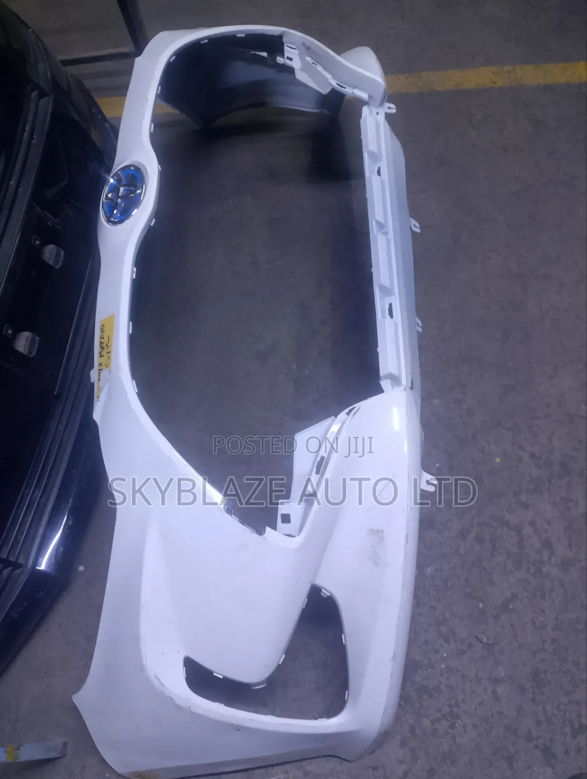 Toyota Yaris Front Bumper