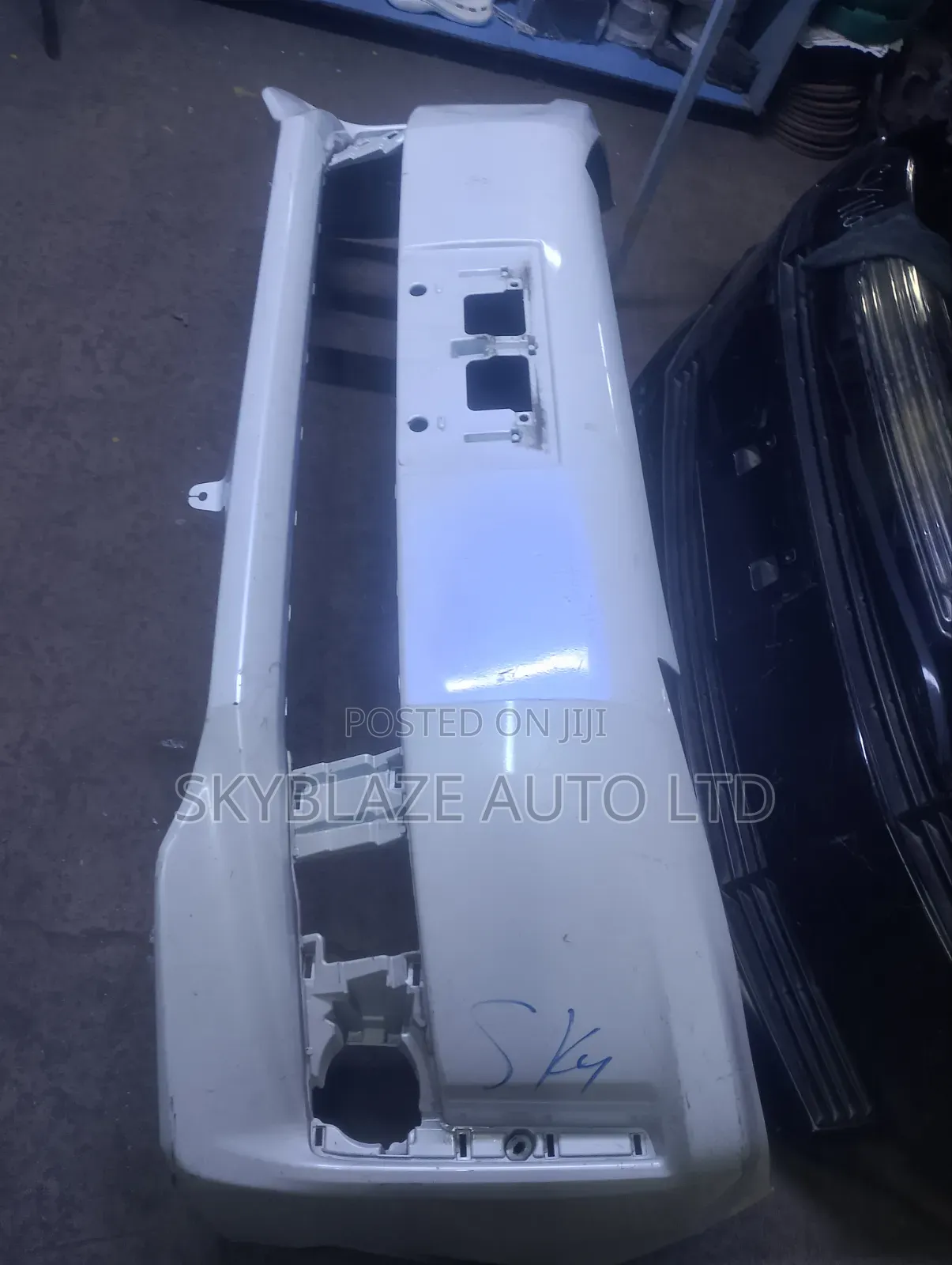 Toyota Voxy Front Bumper
