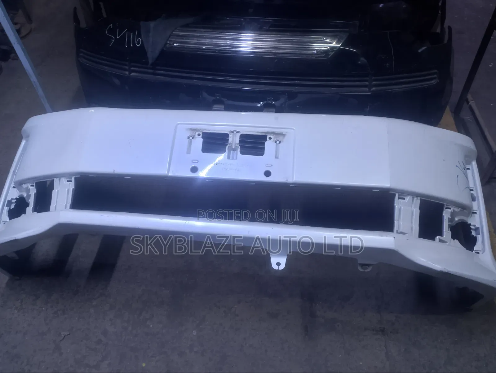 Toyota Voxy Front Bumper