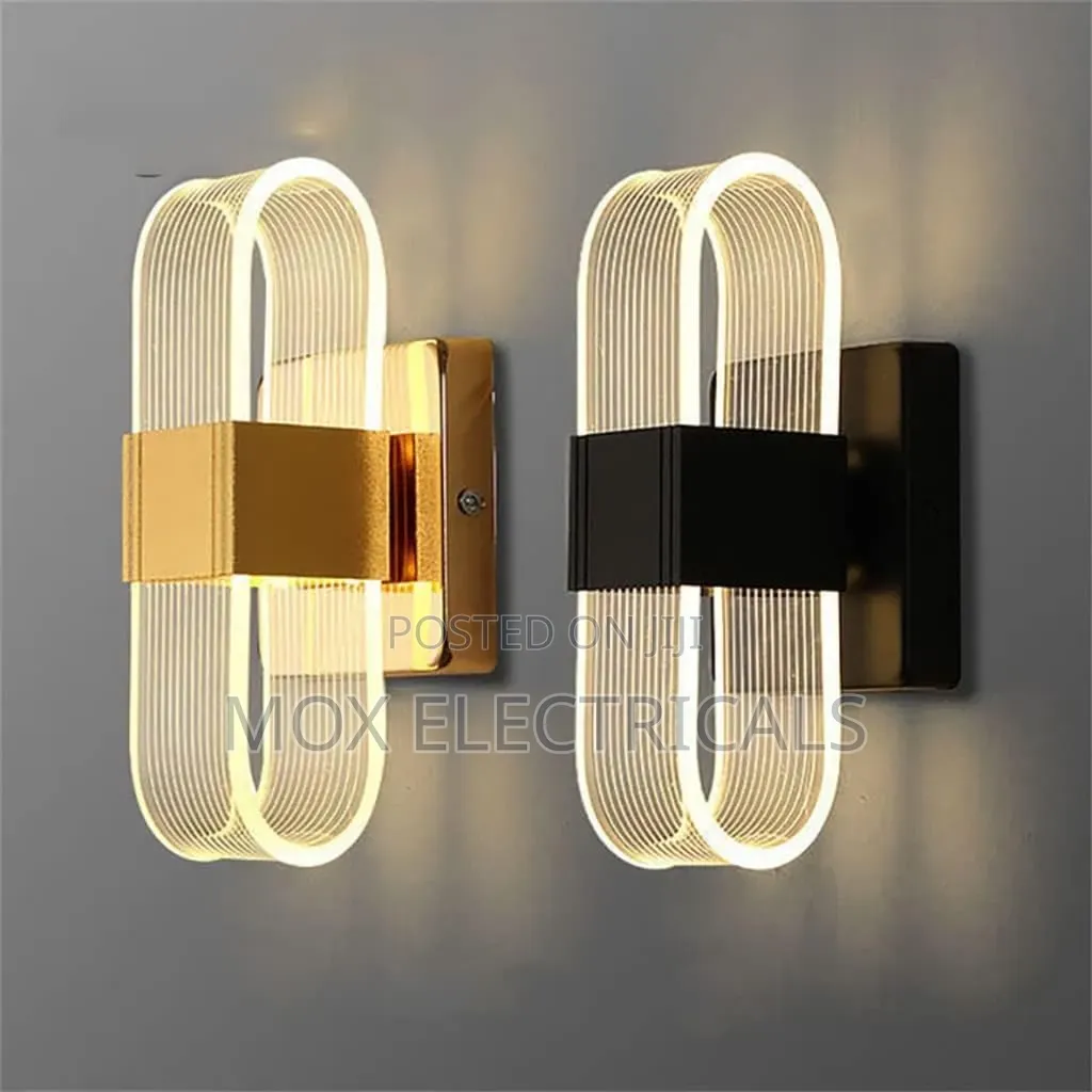 Acrylic Wall Lamp Black/Gold