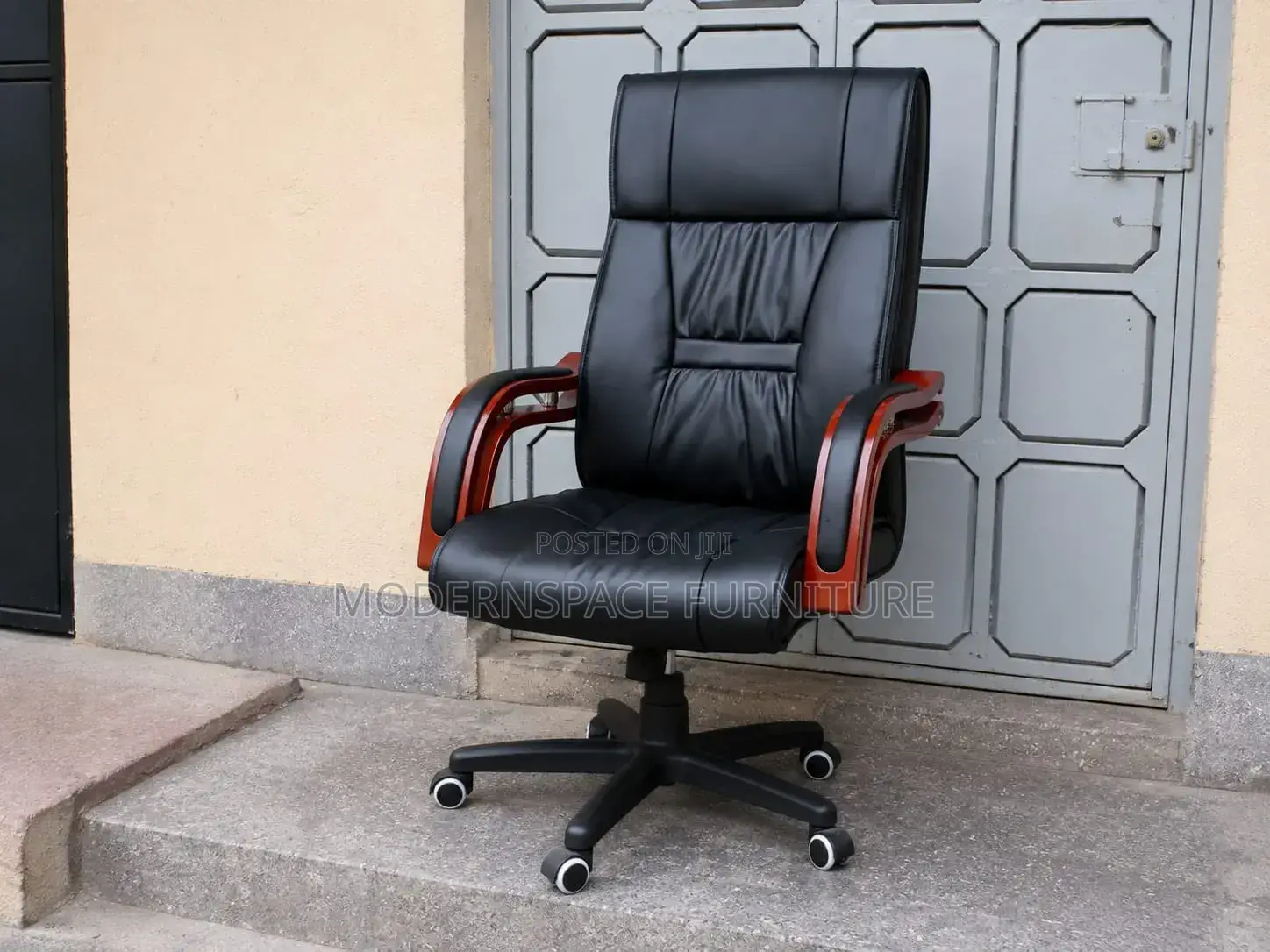 Office Chair _ Leather Executive Office Chair