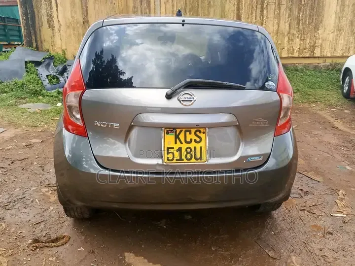Nissan Note 1.4 2011 Gray