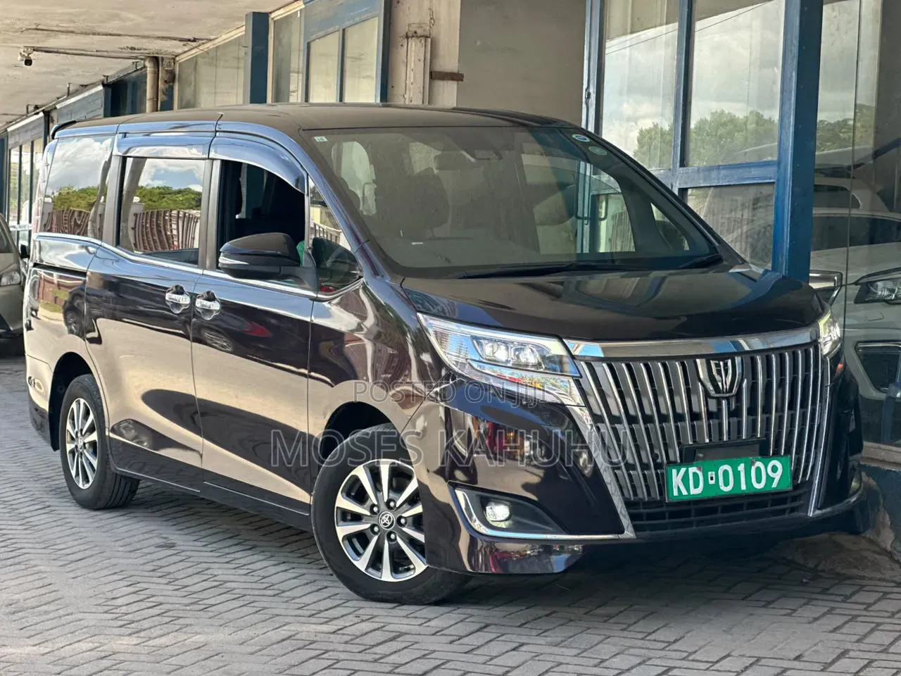 Toyota Esquire 2019 Purple