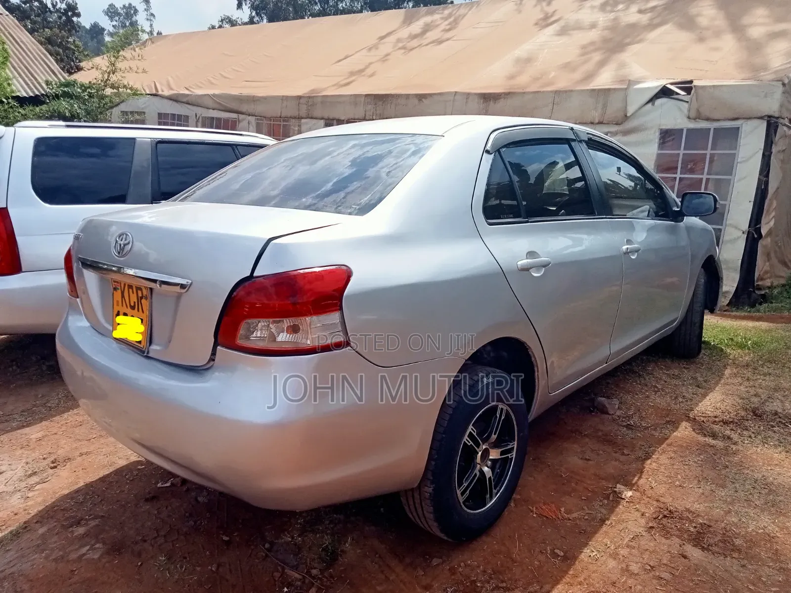 Toyota Belta 2010 Silver