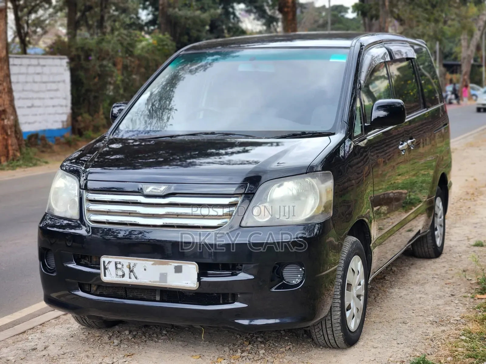 Toyota Noah 2002 Black