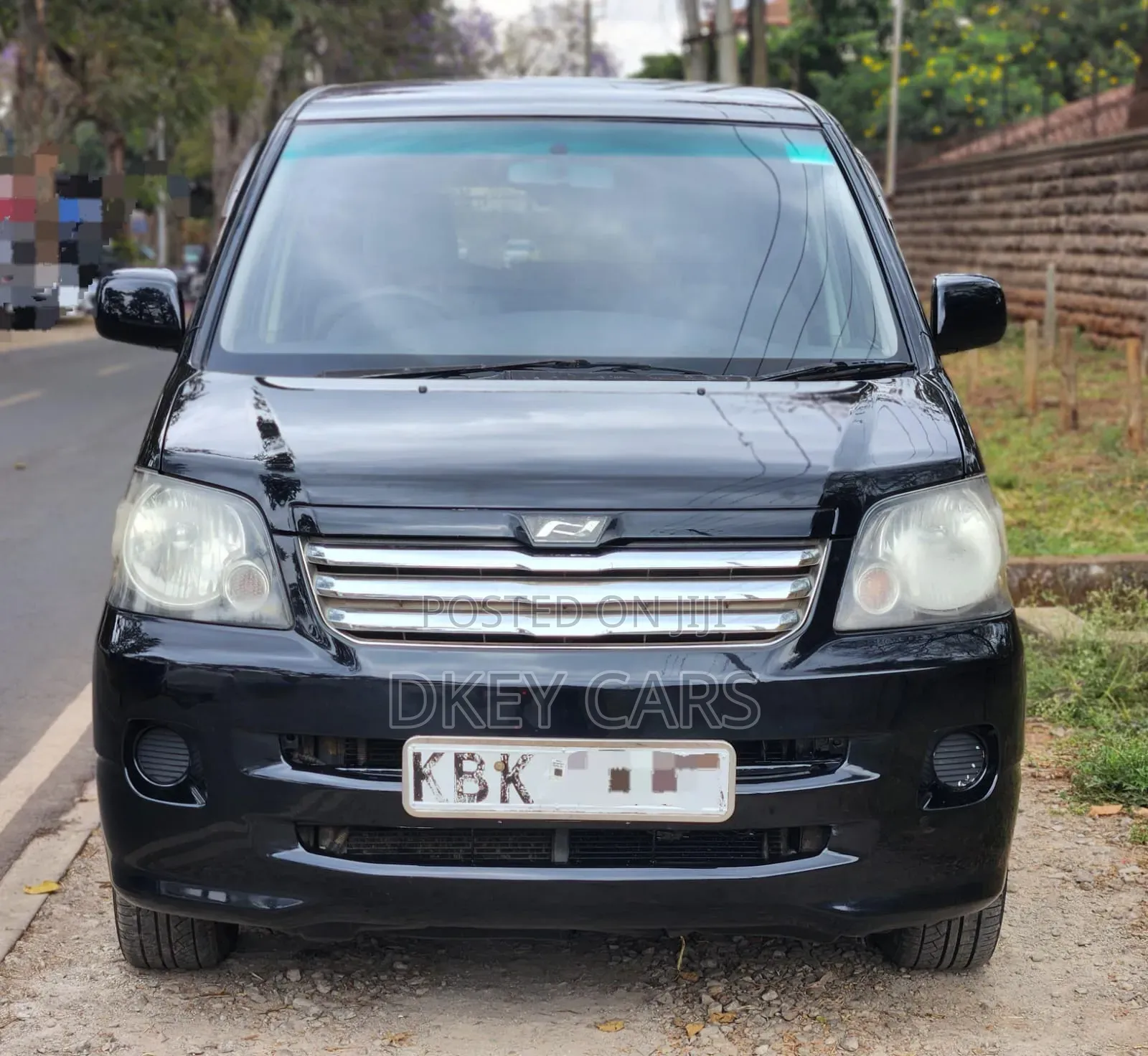 Toyota Noah 2002 Black